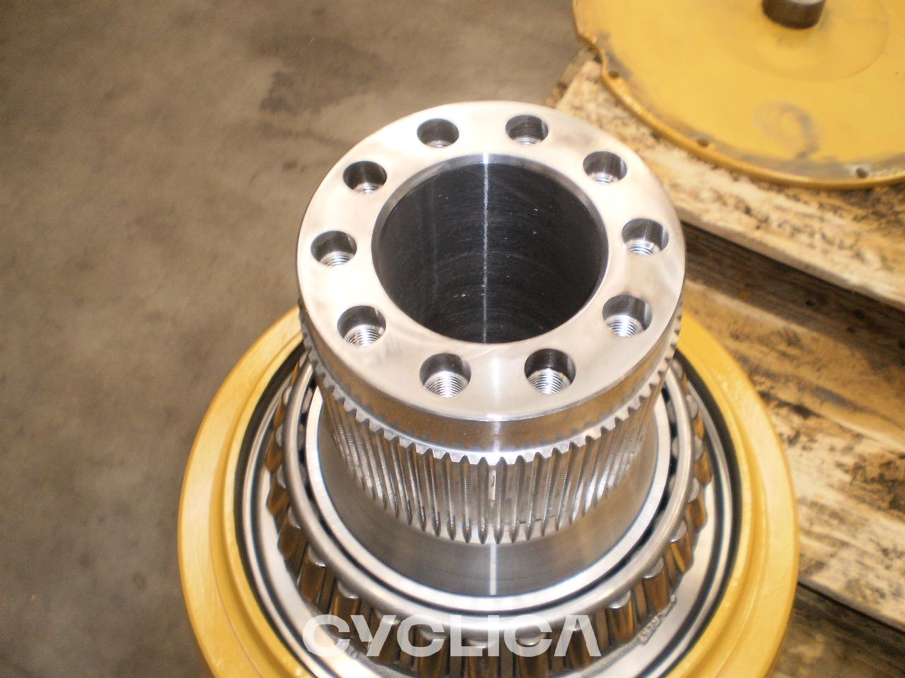 Pogonski sklop  988G 1476457 - 2