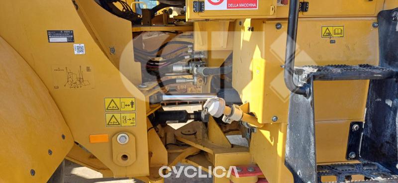 Utovarivači  962M JYD10230 - 12