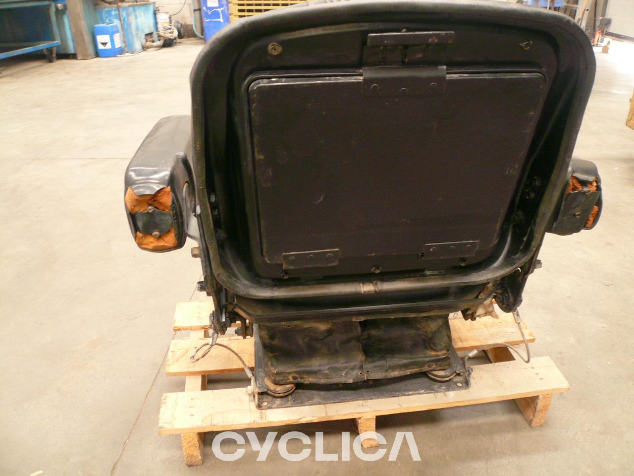 Друго  PIEZAS US 1AST950B - 4