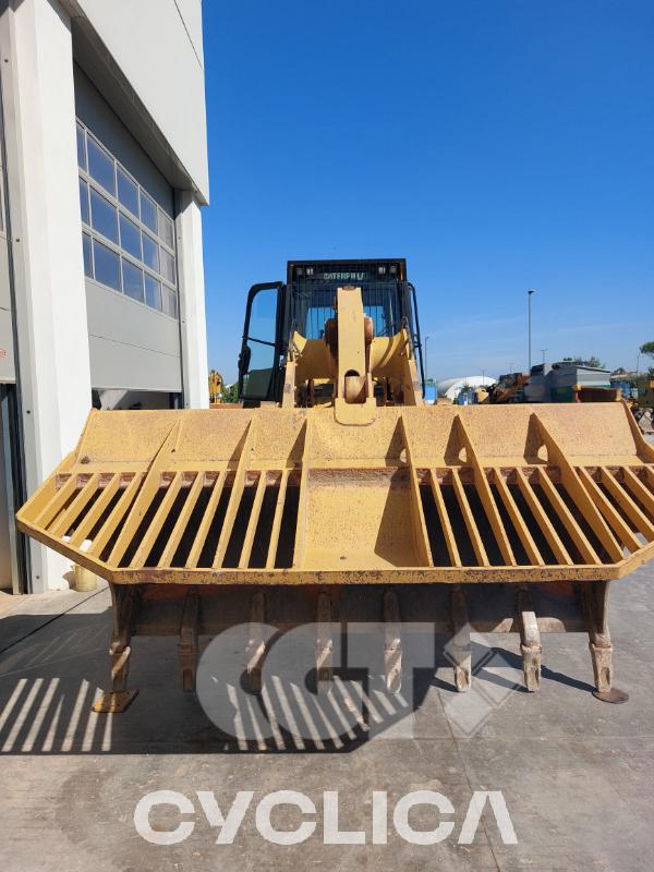 Track loaders  963K LBL00981 - 2