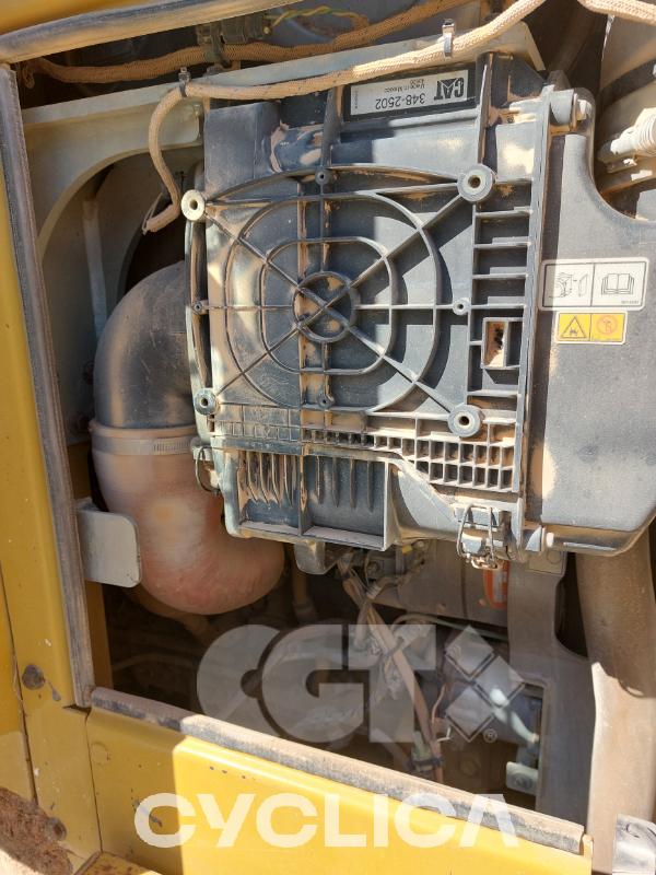 Track loaders  963K LBL00981 - 6
