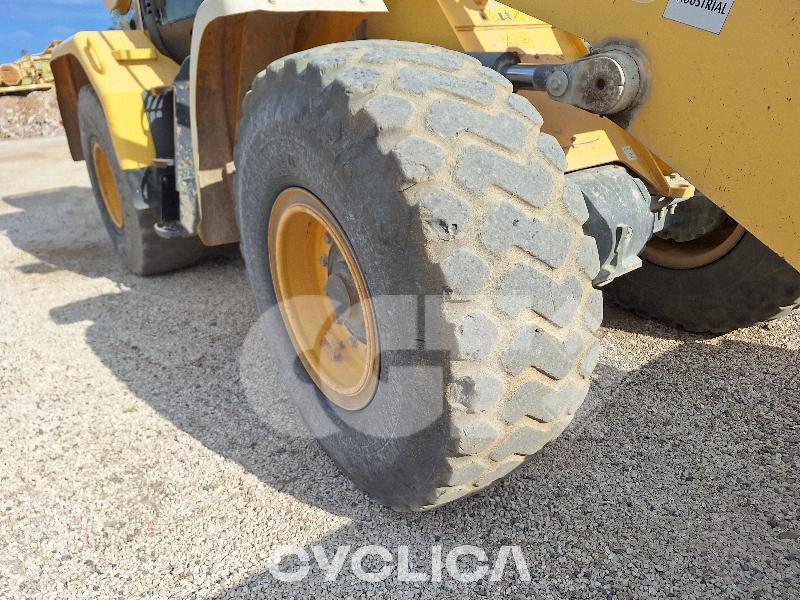 Utovarivači na točkovima  NHW170 BHE12### - 11