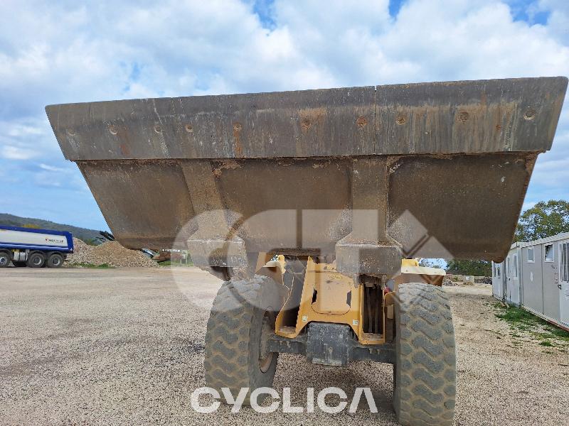 Utovarivači na točkovima  NHW170 BHE12### - 21