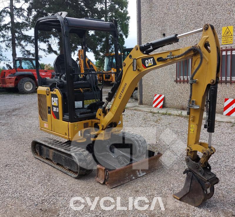Bageri gusjeničari  301.8 H8X01639 - 3