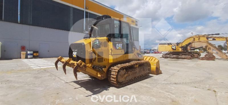 Track loaders  953K LJT00333 - 6