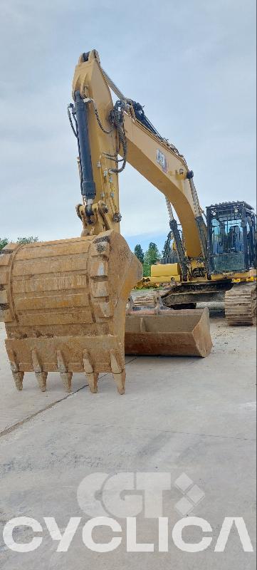 Bageri guseničari  330 GC SCZ20053 - 4
