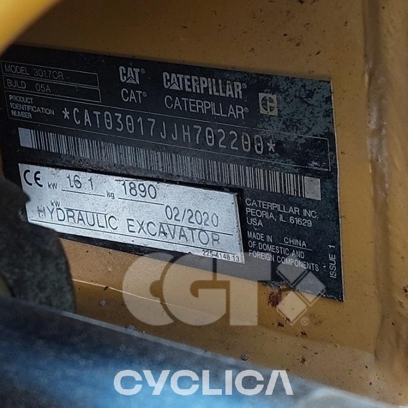 Bageri guseničari  301.7 JH702### - 12