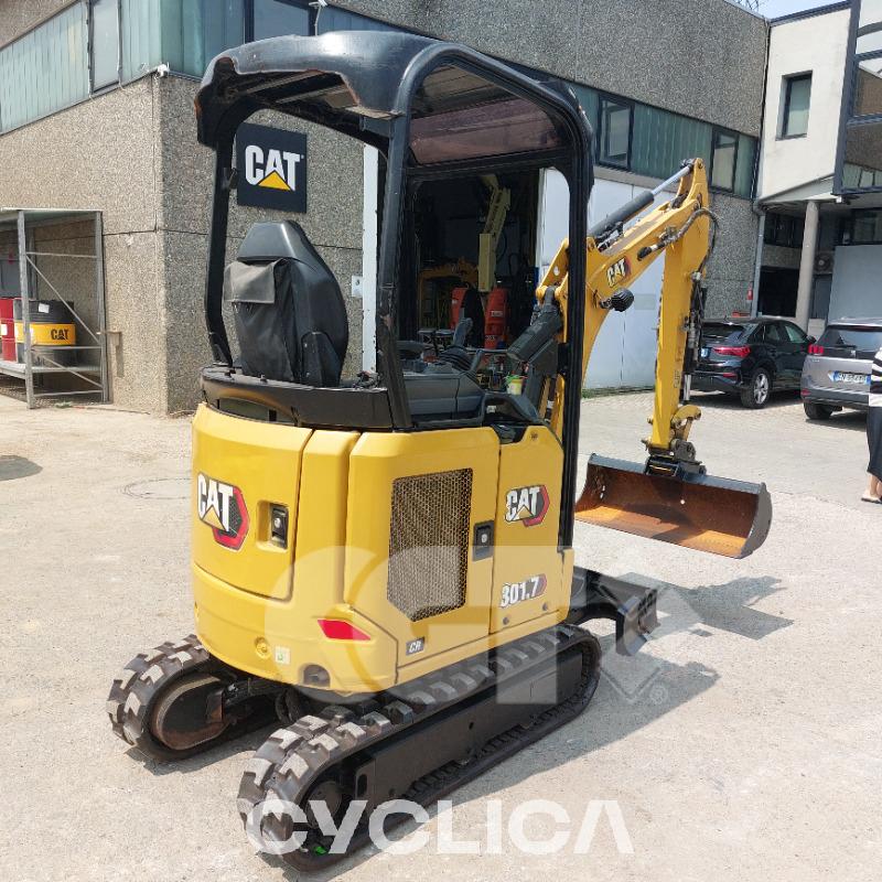 Bageri guseničari  301.7 JH702### - 5