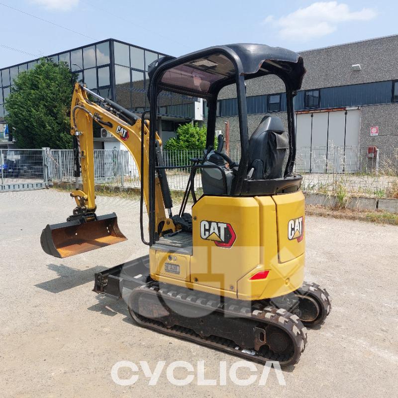 Bageri guseničari  301.7 JH702### - 7