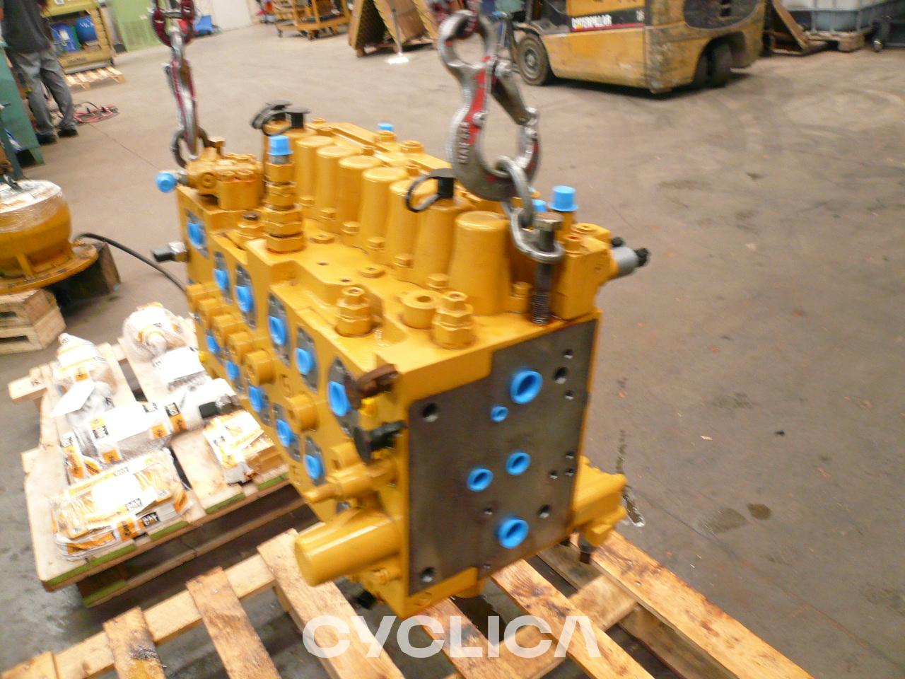 Hydraulic  323L 5168628 - 2