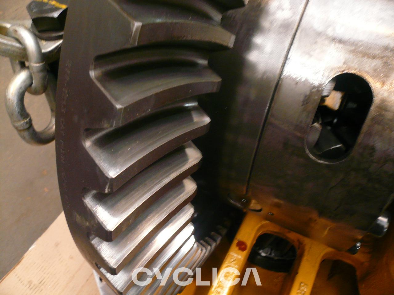 Grupe fuqie  773F 2712908 - 3