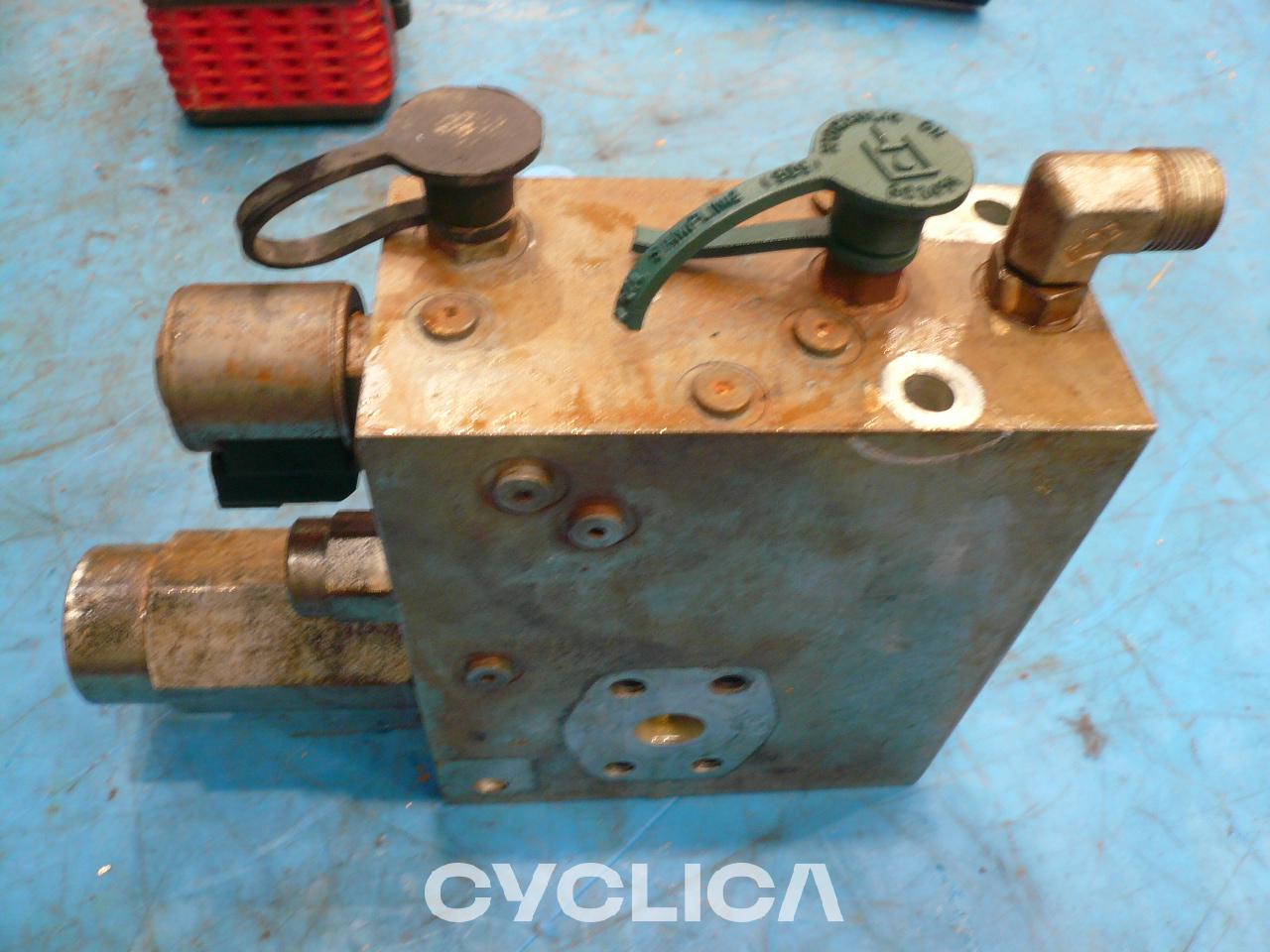 Hydraulic  773F 2778869 - 1