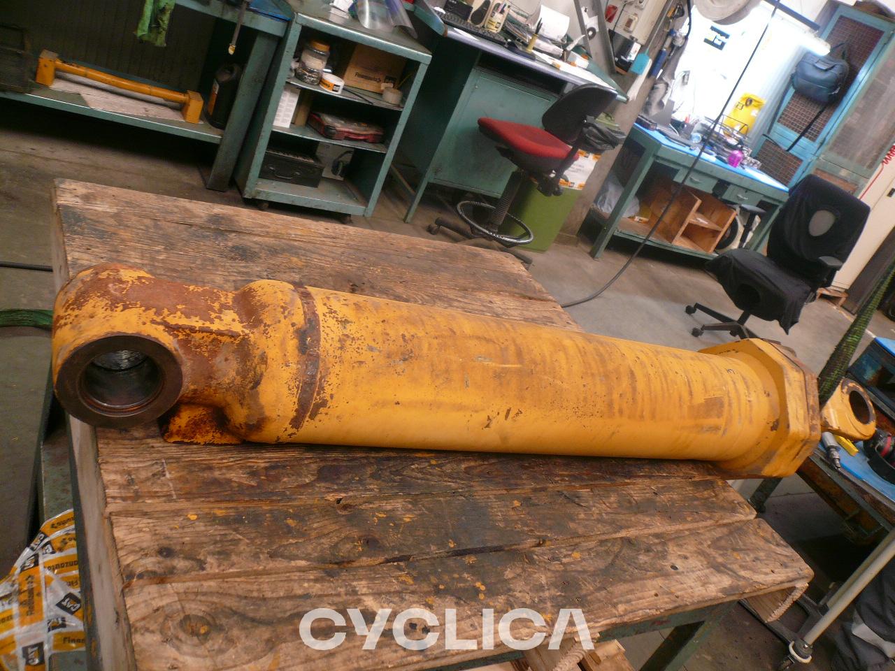 Hydraulic  966G II 1332964 - 1