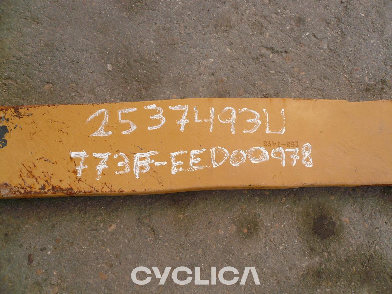 Të tjerët  773F 2537493 - 3