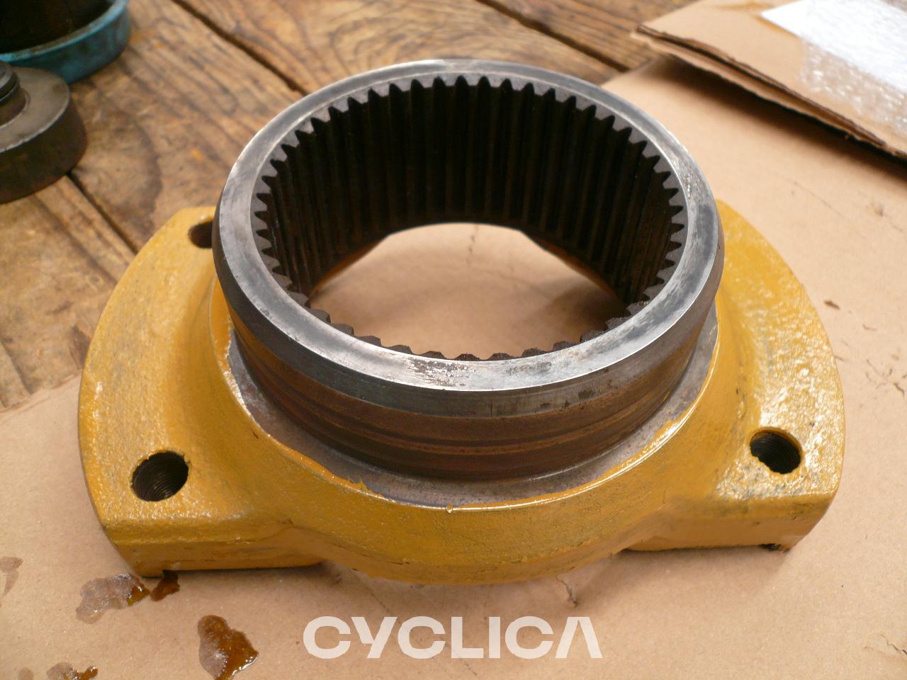 Power train  740 1489417 - 1