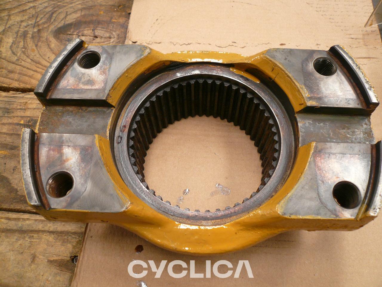 Power train  740 1489417 - 2