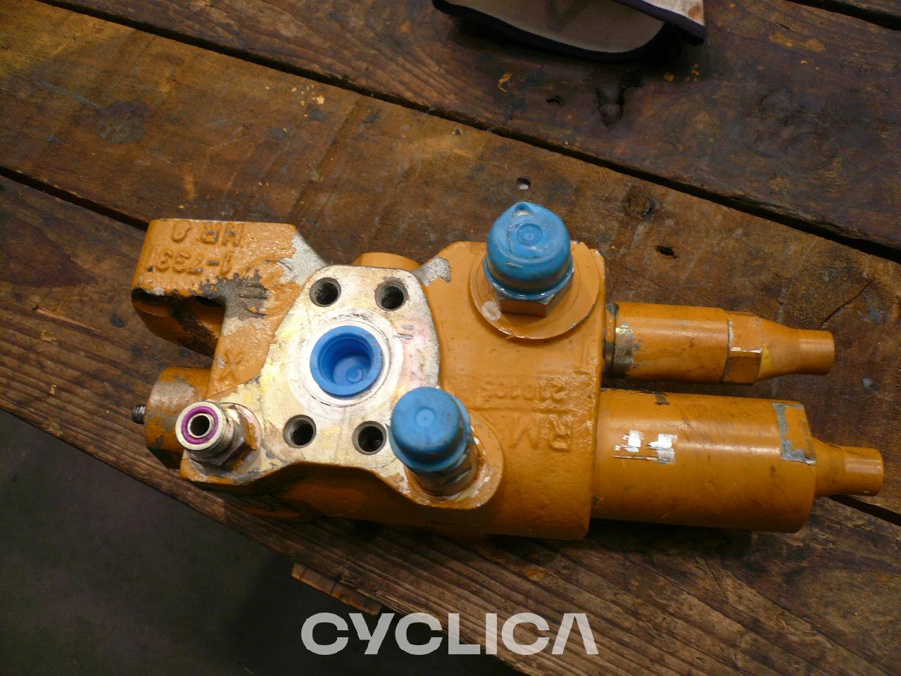 Hidraulični  M316CIM 2024095 - 2