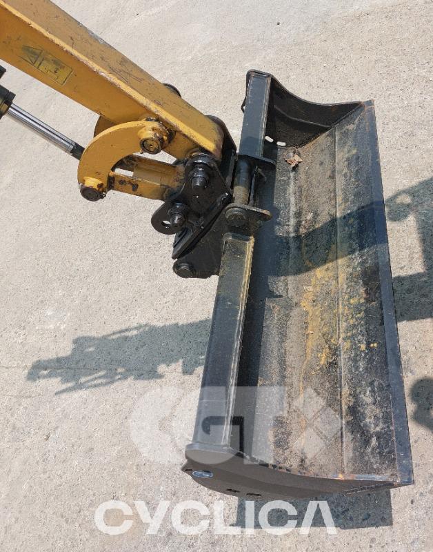 Crawler excavators  301.7 JH702048 - 9