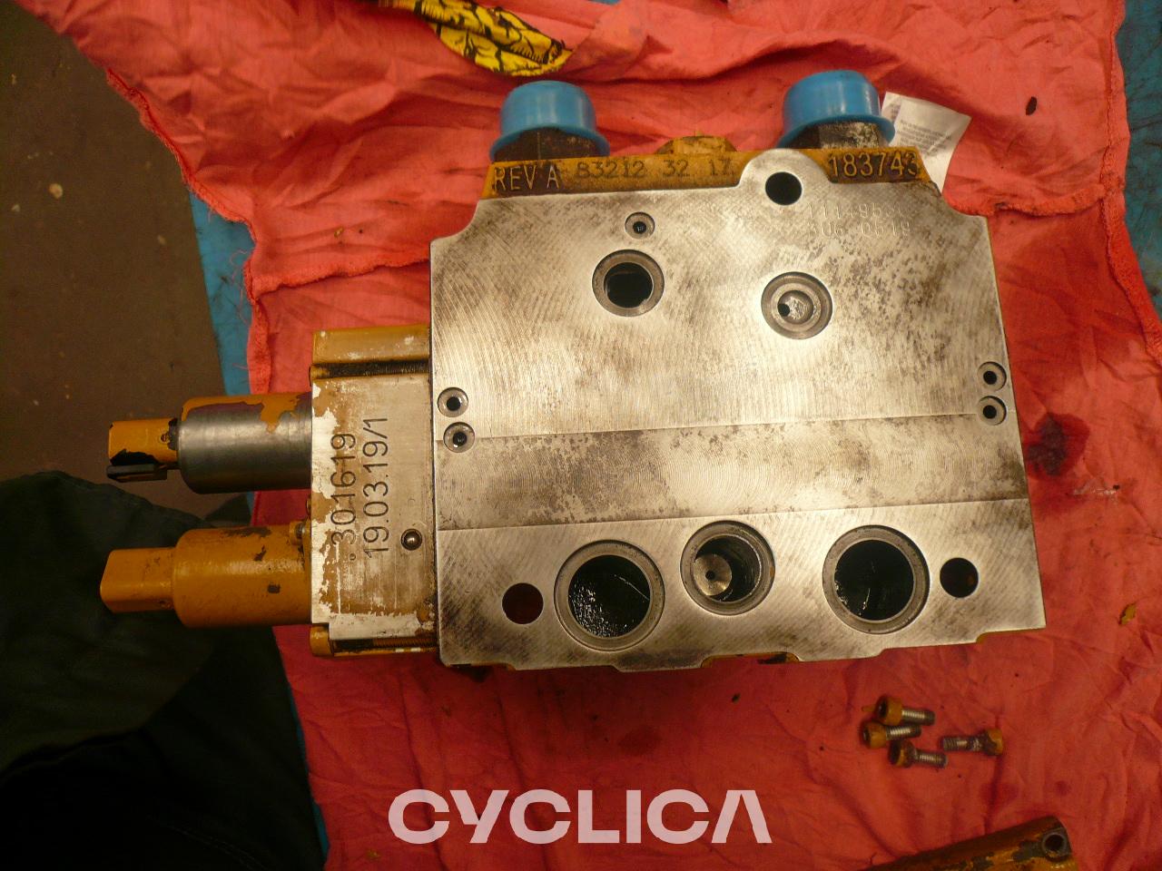 Hidráulico  938M 4561802 - 2