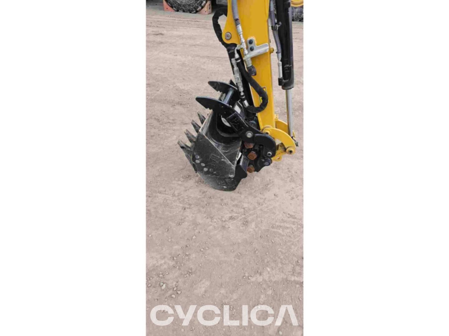 Crawler excavators  302 05A CR RHM05446 - 13