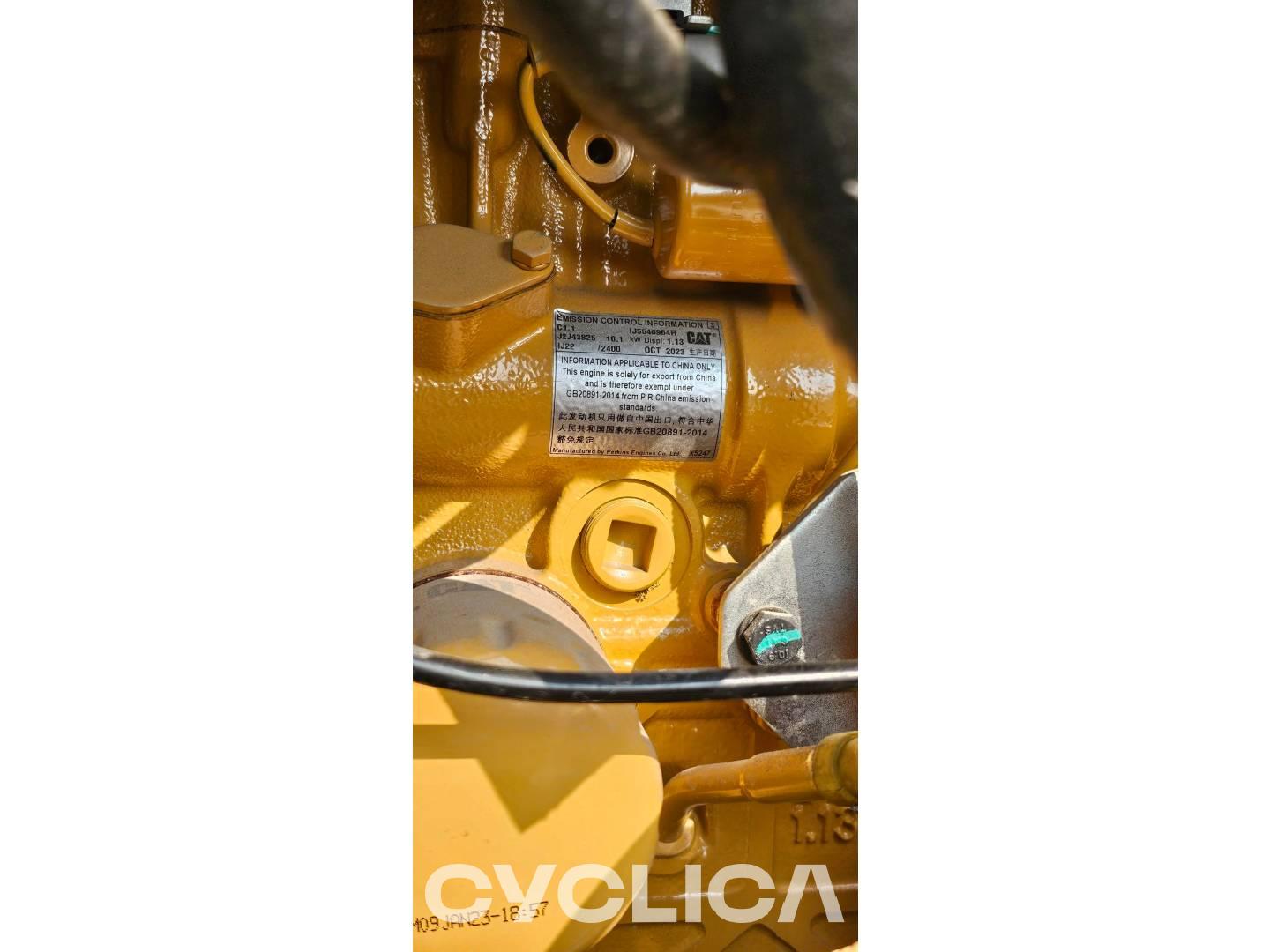 Crawler excavators  302 05A CR RHM05446 - 8