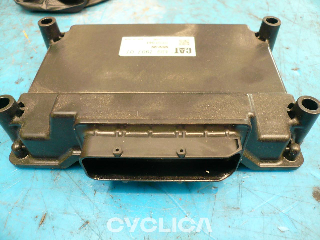 Electronic components  320G 4897907 - 2