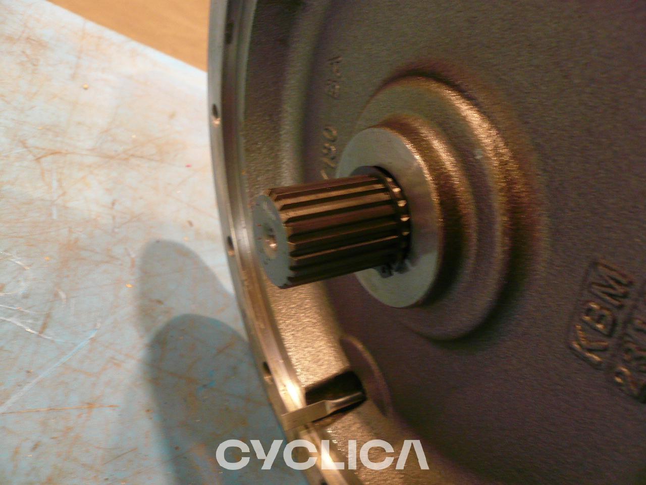 Hidraulike  323L 5874954 - 3