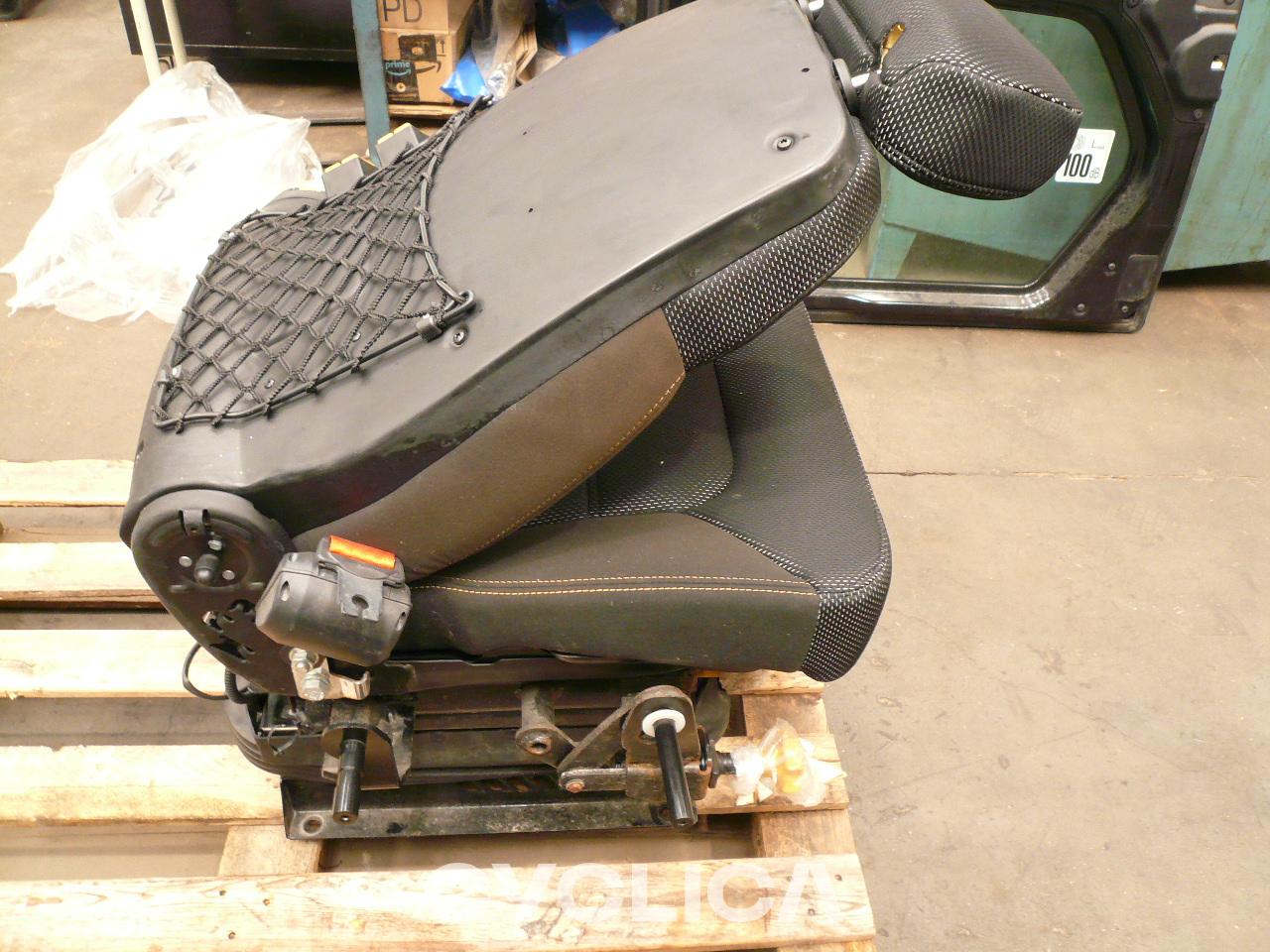 Autres  323L 6216281 - 2