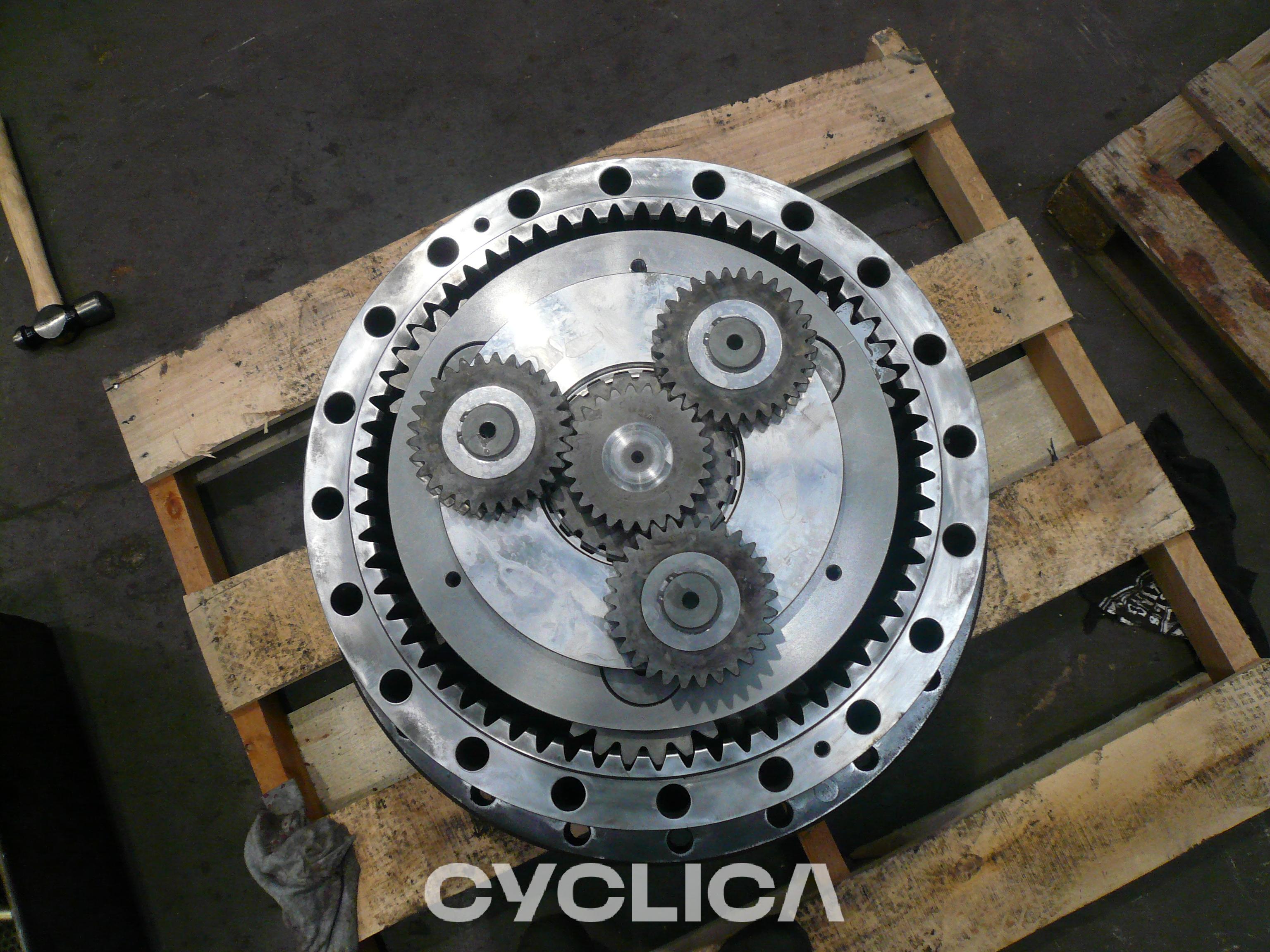 Grupe fuqie  345C 1994726 - 1