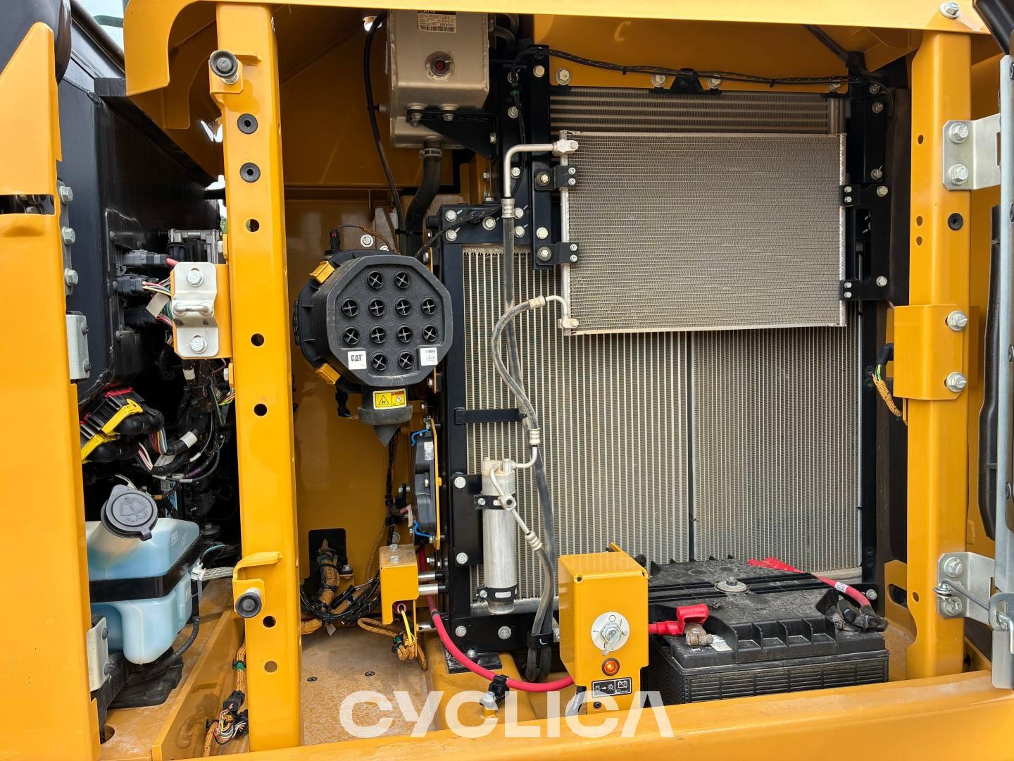 Crawler excavators  31707 TZE00503 - 17