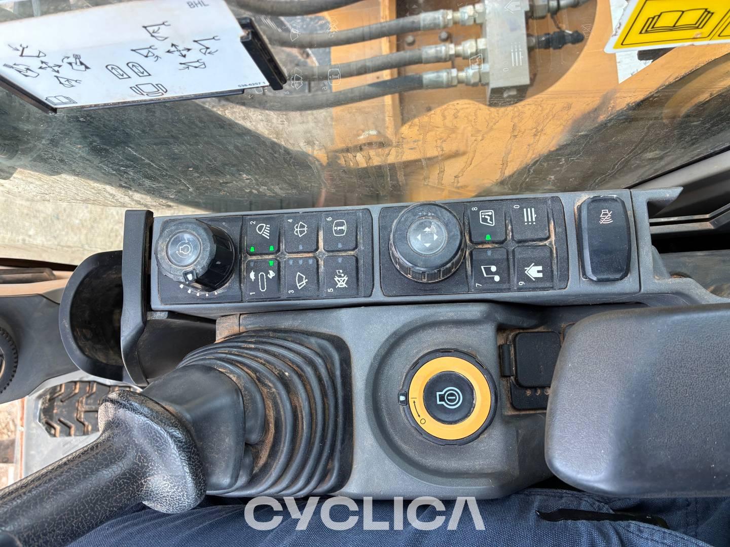 Crawler excavators  31707 TZE00503 - 30