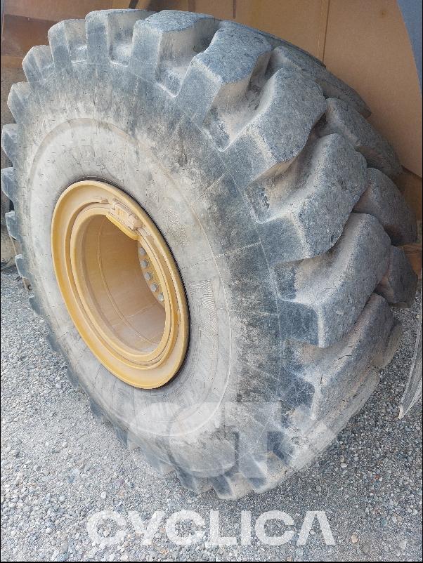Utovarivači  972M XE R1Z00### - 6