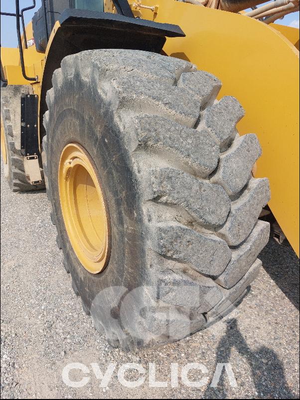 Utovarivači  972M XE R1Z00### - 8