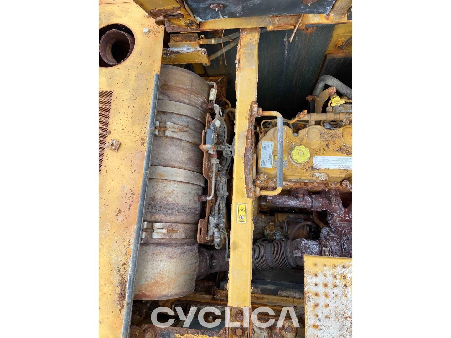 Crawler excavators  340 07LRE GMJ10007 - 10