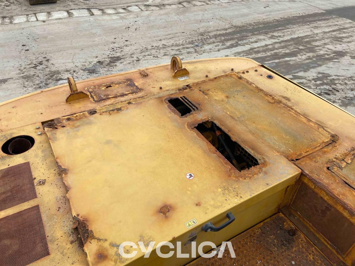 Crawler excavators  340 07LRE GMJ10007 - 11