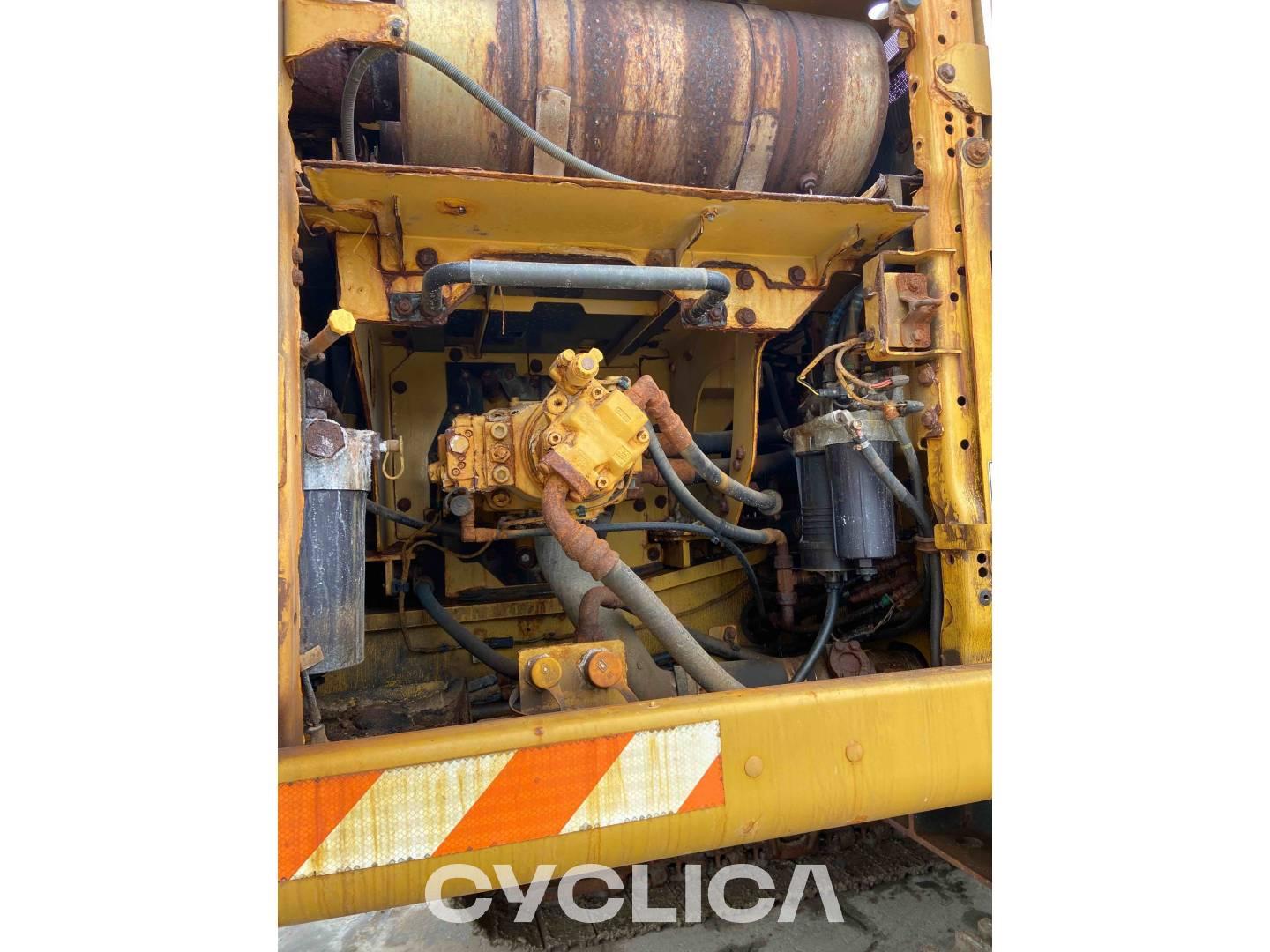 Crawler excavators  340 07LRE GMJ10007 - 23