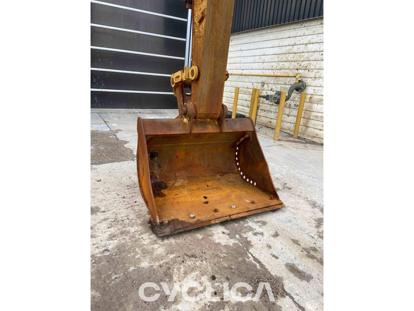Crawler excavators  340 07LRE GMJ10007 - 26