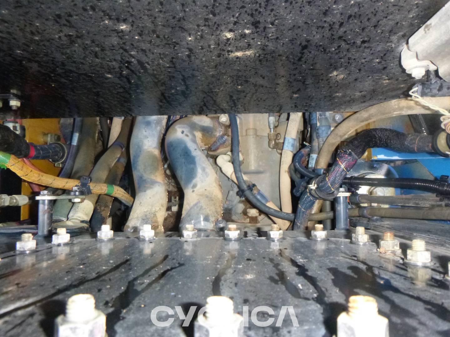 Utovarivači  972M JPR00813 - 13