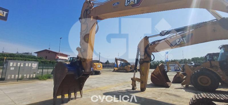 Bageri gusjeničari  330 GC TML10026 - 7