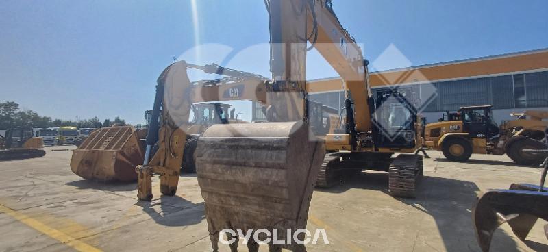 Bageri gusjeničari  330 GC TML10026 - 1