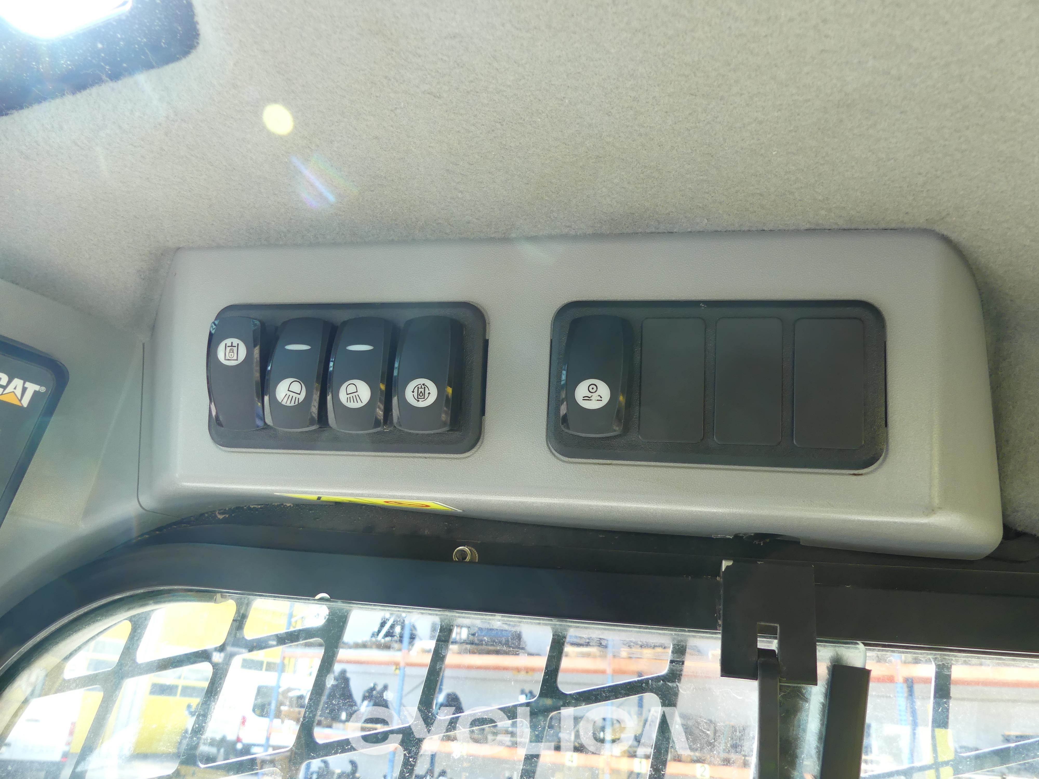 Chargeuses compactes  226D HRD02460 - 6