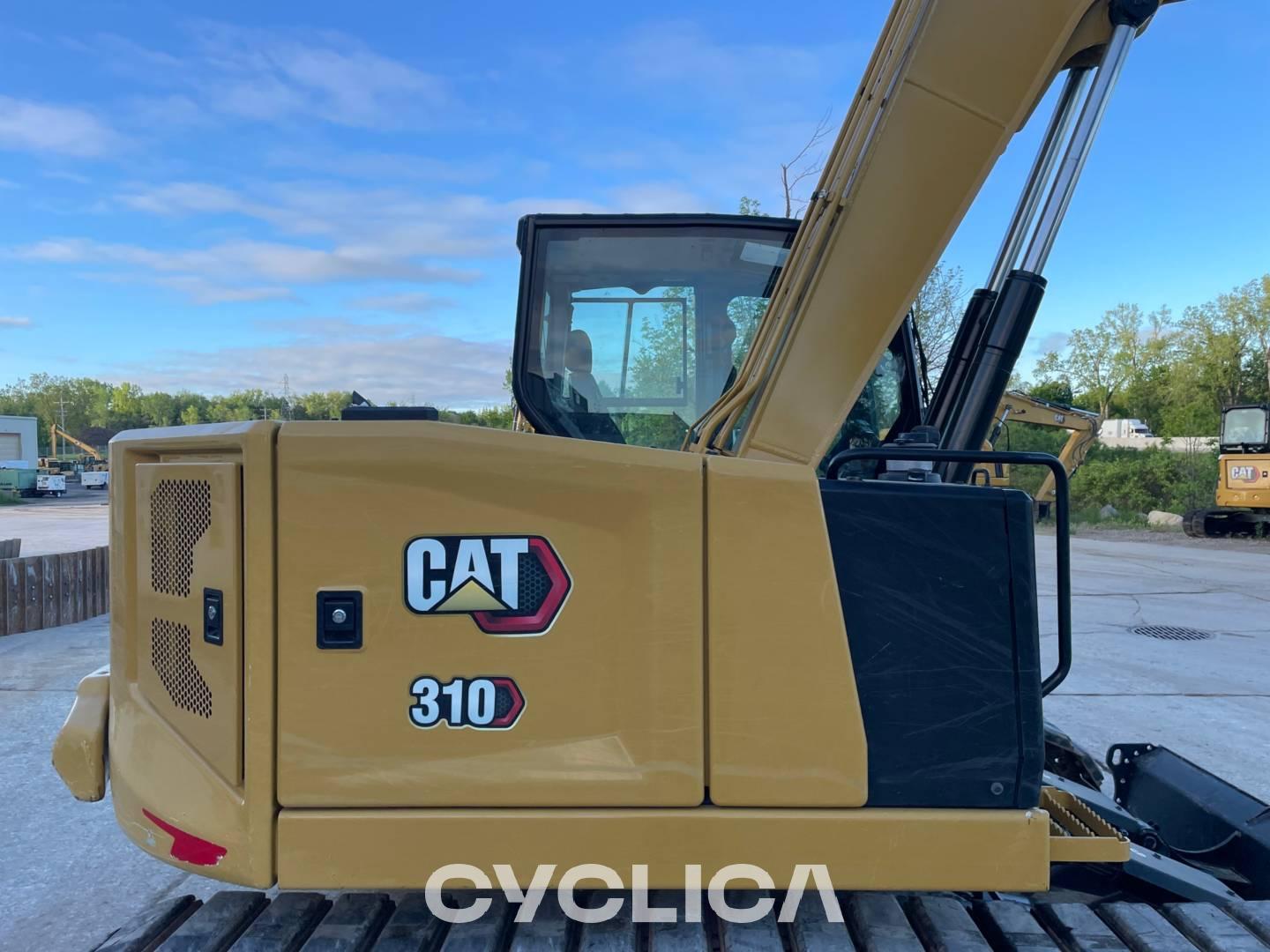 Crawler excavators  31007 GWT02137 - 24