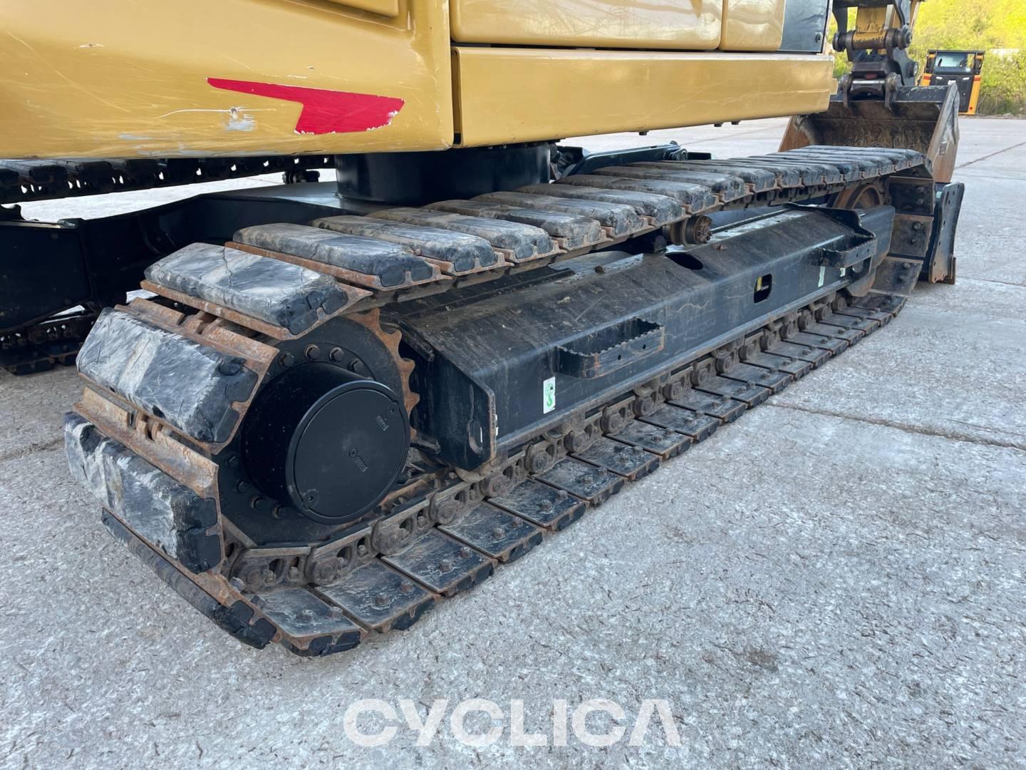 Crawler excavators  31007 GWT02137 - 27