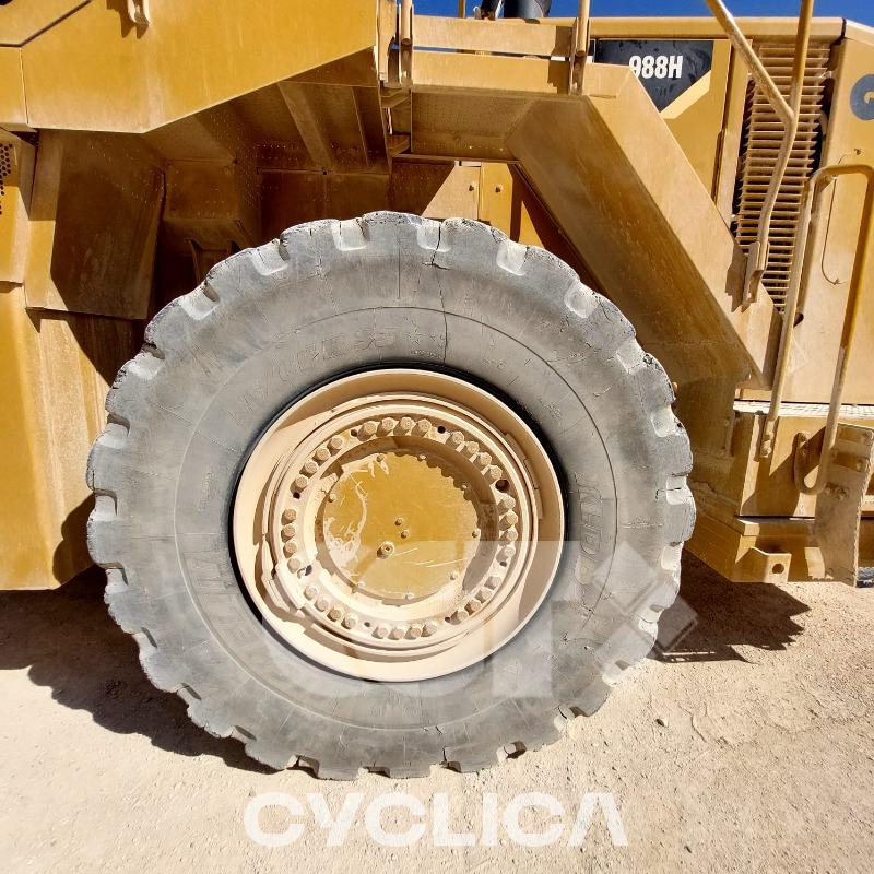 Utovarivači  988H BXY04043 - 8