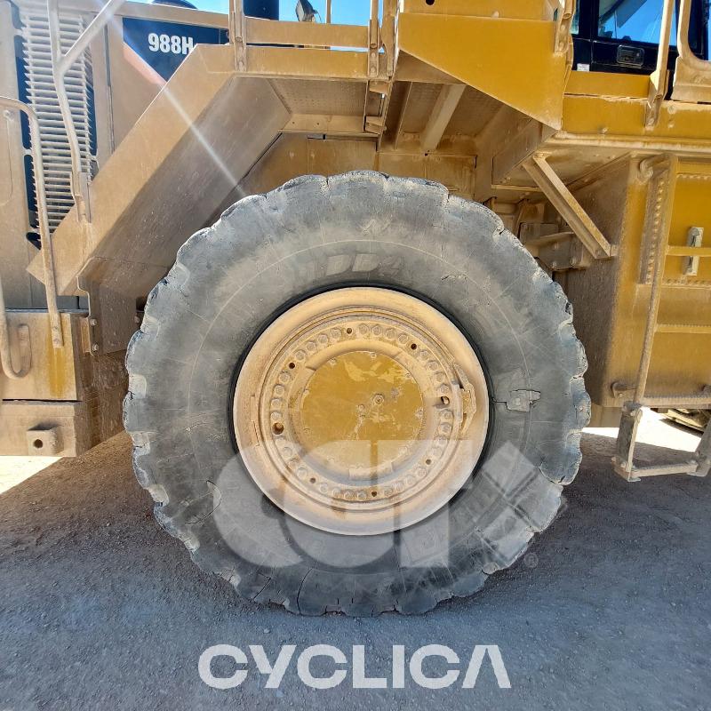 Utovarivači  988H BXY04043 - 9