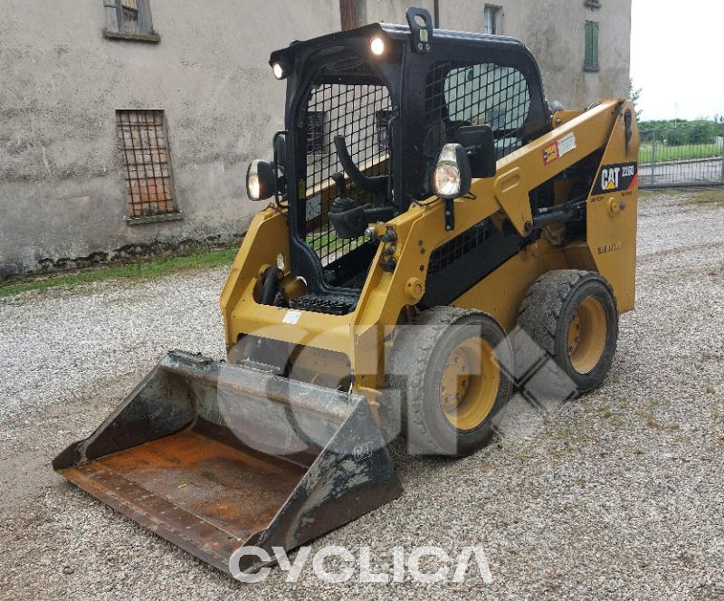 Chargeuses compactes  226D HRD03488 - 2