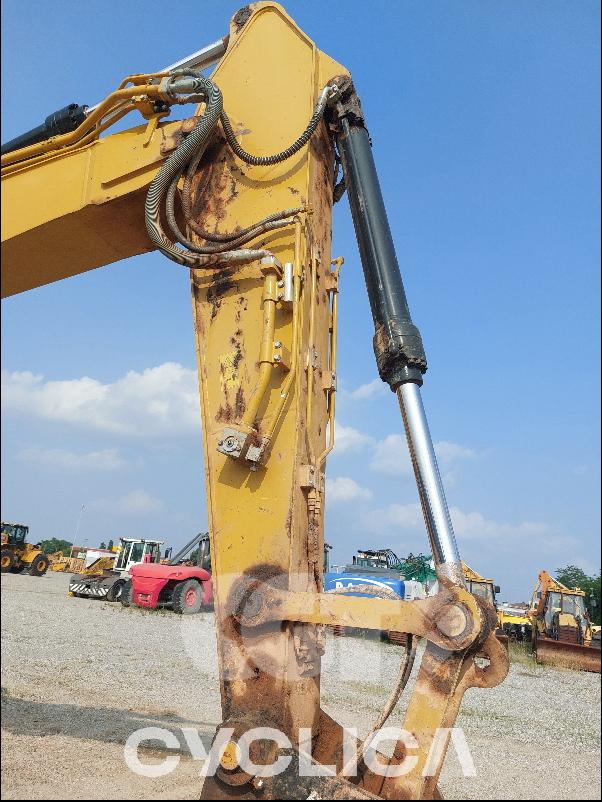 Eskavatorë me Zinxhirë  323LN KPE10204 - 5
