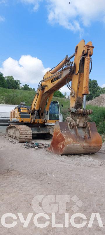 Bageri gusjeničari  R964 28### - 1