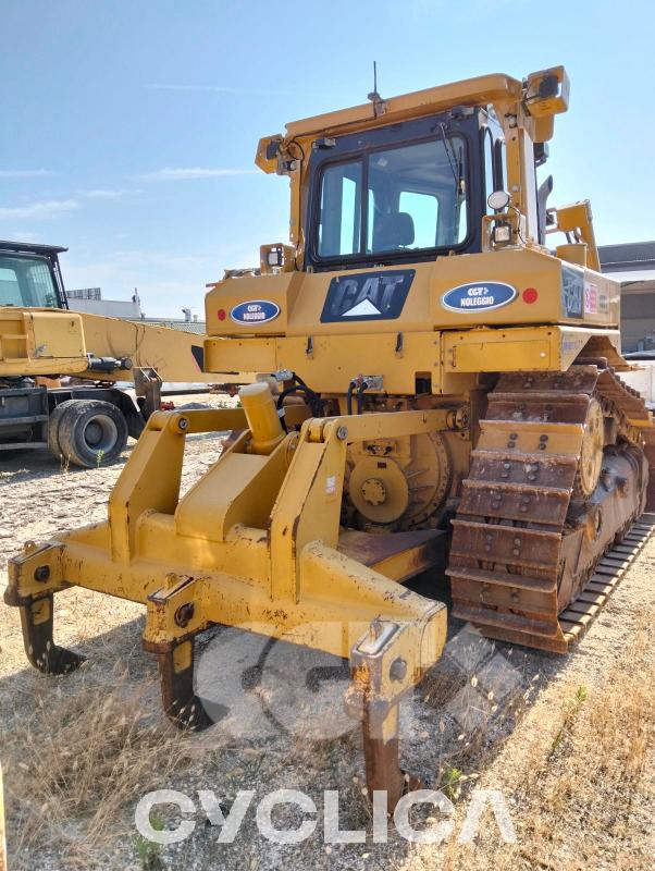 Buldozere dhe Traktorë me zinxhirë  D6T LAE00380 - 4