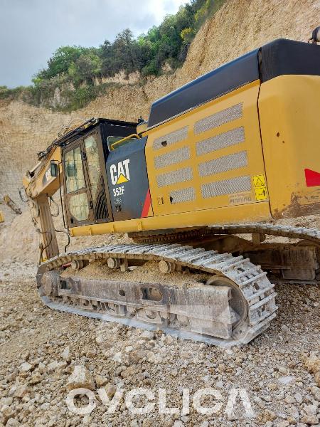 Eskavatorë me Zinxhirë  352F KBP00### - 2